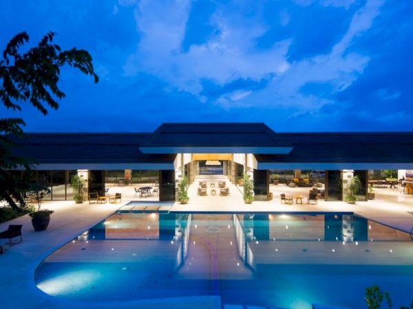 Half Moon Bay Lodge